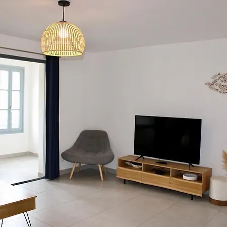 Les Hauts Du Port - T2 Moderne Et Chaleureux Appartement *