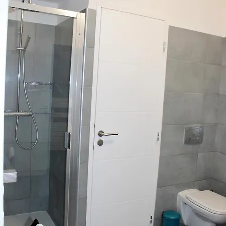 Les Hauts Du Port - T2 Moderne Et Chaleureux Apartmán *