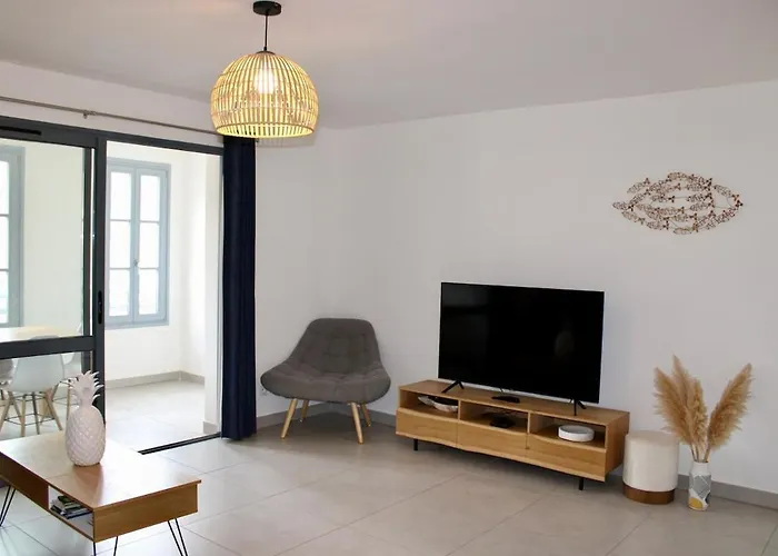 Les Hauts Du Port - T2 Moderne Et Chaleureux Apartmán *