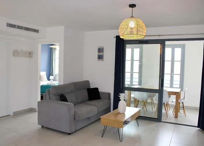 Les Hauts Du Port - T2 Moderne Et Chaleureux Appartement