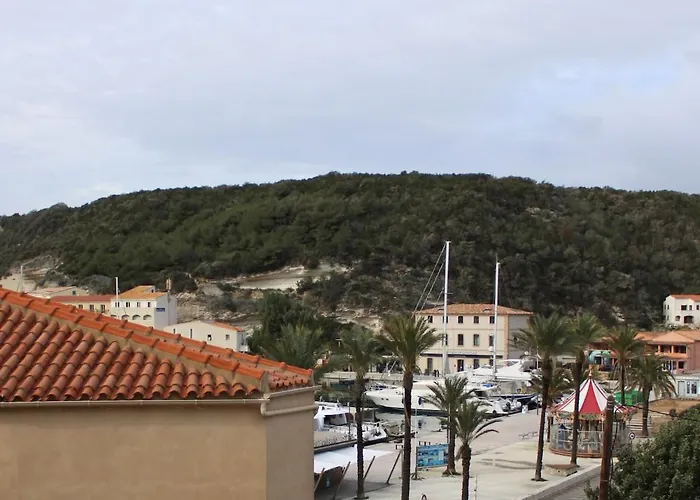Appartement Les Hauts Du Port - T2 Moderne Et Chaleureux